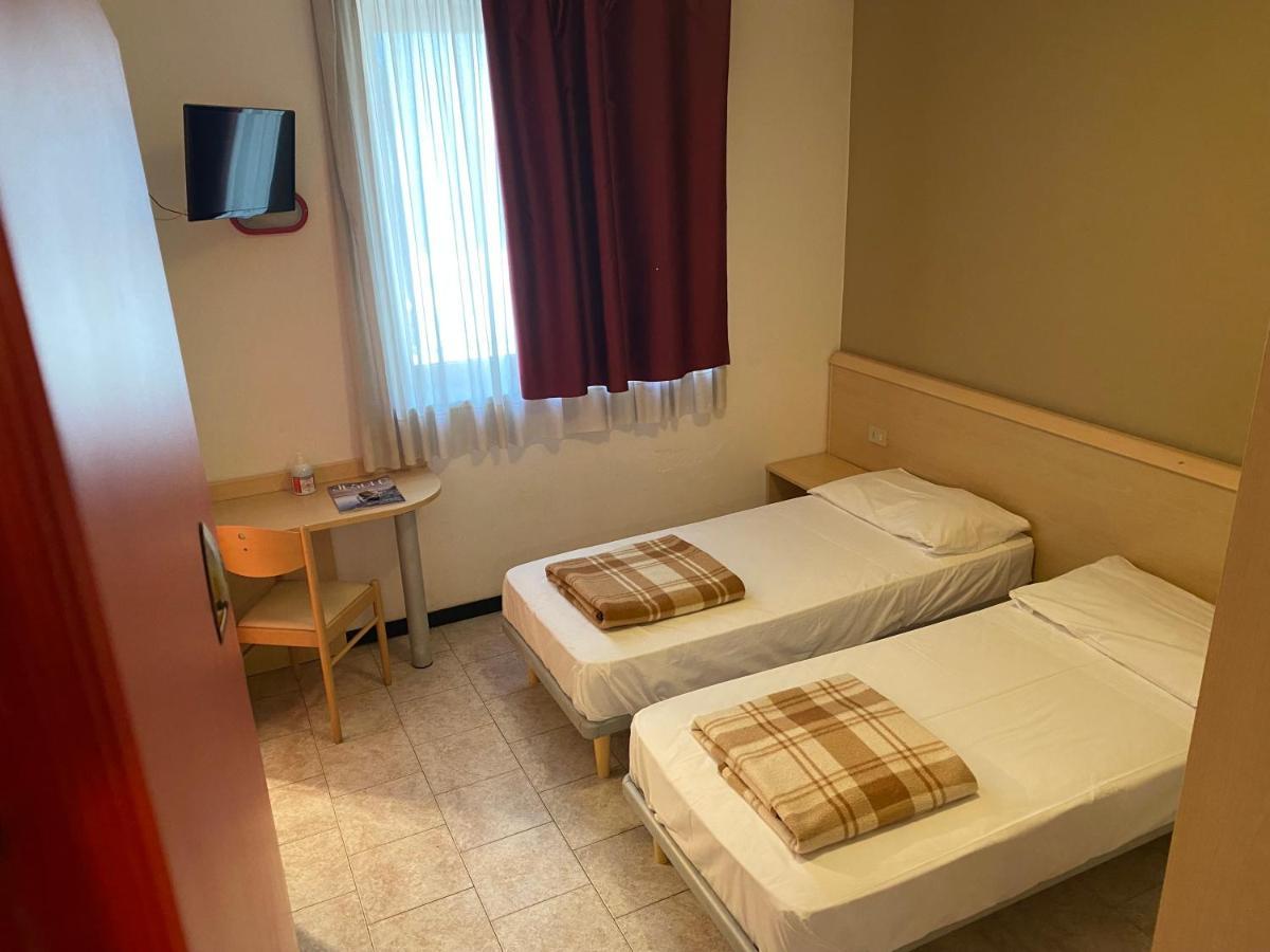 Hotel Mazzini Lido di Jesolo Exterior foto